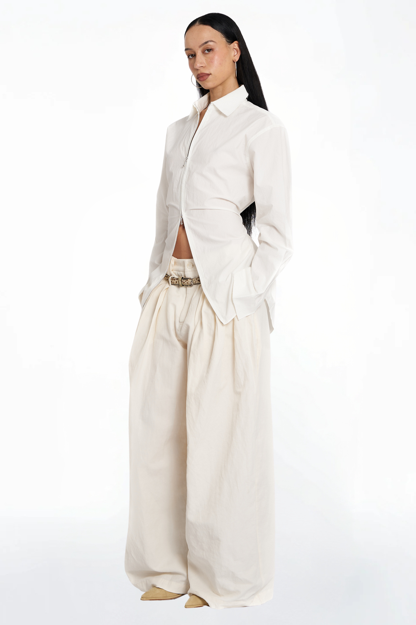 Product image number: 2